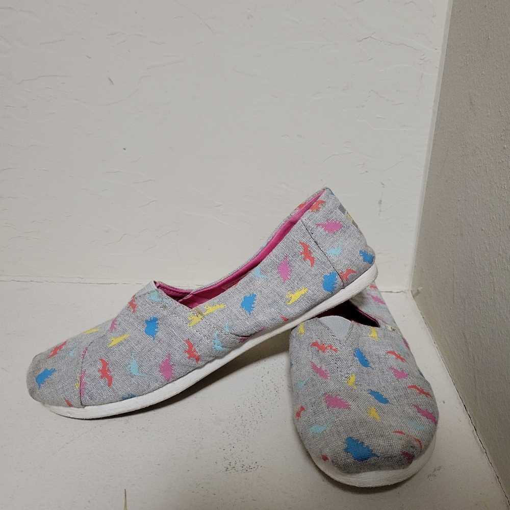 Dinosaur Toms